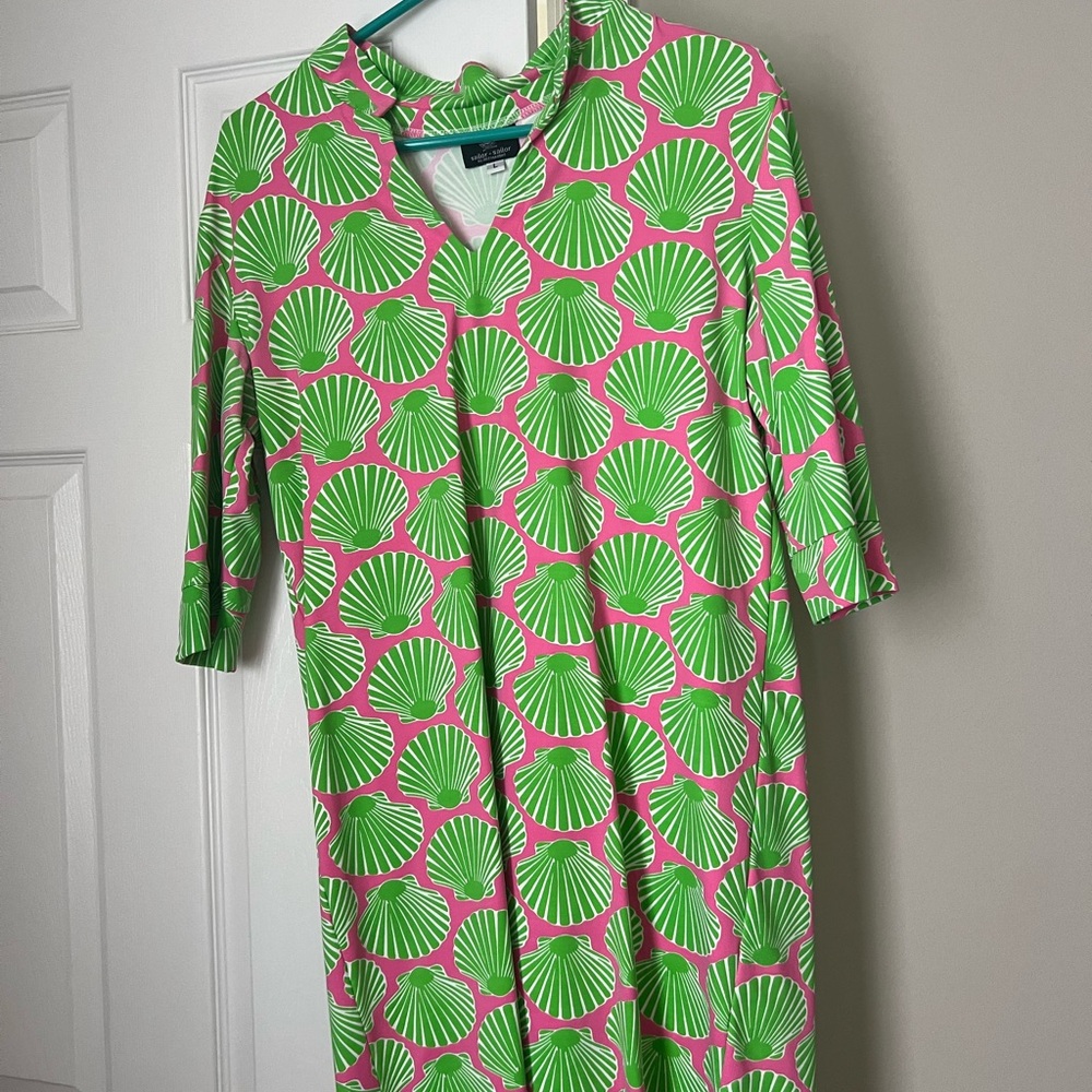 Gently worn Sailor-Sailor Dress size Large. Pink and Green Seashells